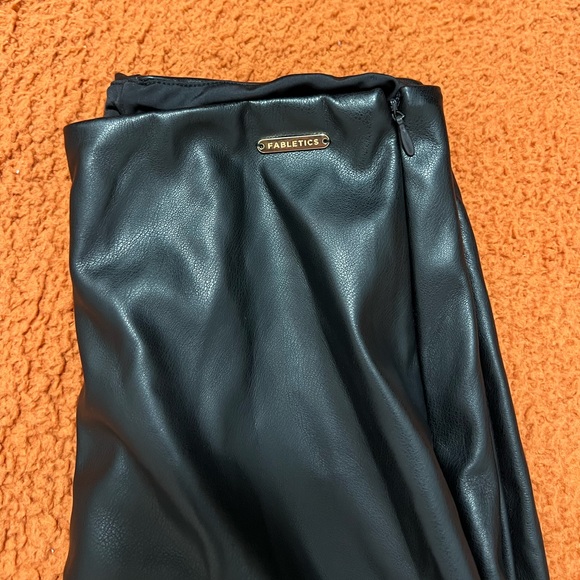 Vegan Leather High-Waisted Legging - Picture 6 of 12